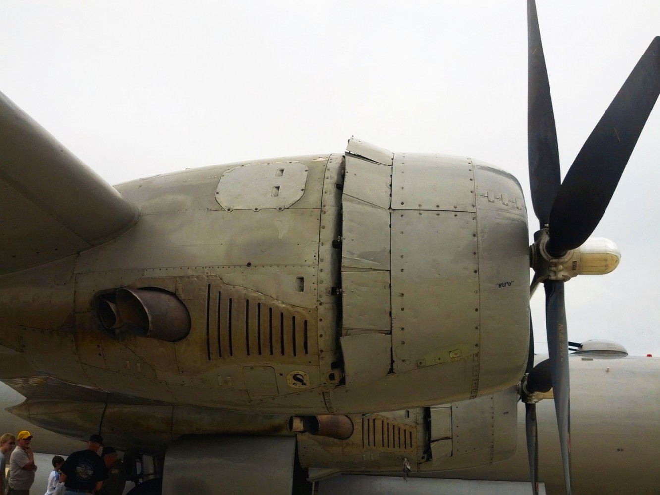 Boeing B-29 Superfortress and friends 2012 - 03