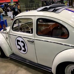 Chicago Comic Con 2016 - Chicago Comic Con 2016 - Herby 53 bug
