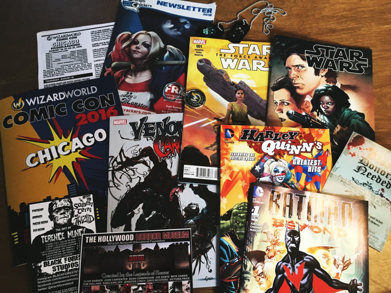 Chicago Comic Con 2016 - comics and whatnots