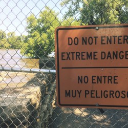 Fabyan Nature Walk 2017 - Fabyan Nature Walk 2017 - 01 - Island Park DANGER sign
