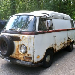 Fabyan Nature Walk 2017 - Fabyan Nature Walk 2017 - 15 - Rusted VW van