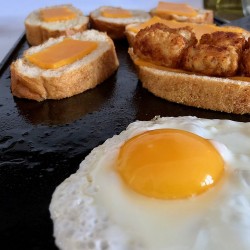 Fried Eggs on French Bread - FEoFB - 03 - Fried Egg