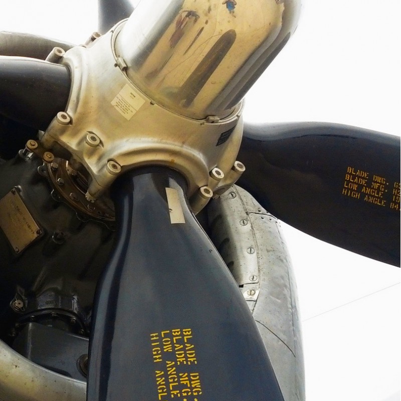Boeing B-29 Superfortress propeller - photo print - Additional Image 2