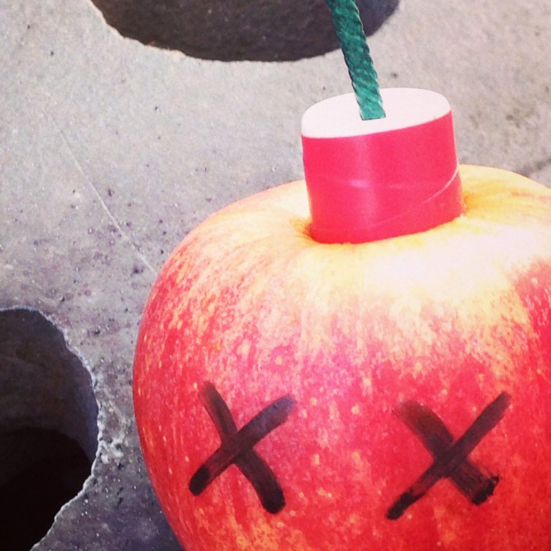 Apple bomb firecracker - photo print - Additional Image 2