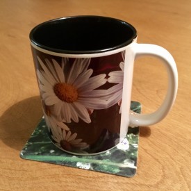 A handful of daisies - two-tone mug