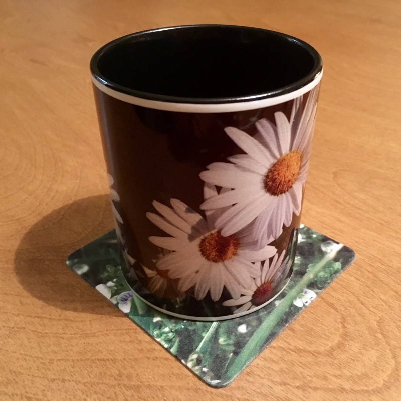 A handful of daisies - two-tone mug - Additional Image 1