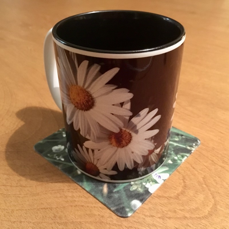 A handful of daisies - two-tone mug - Additional Image 2