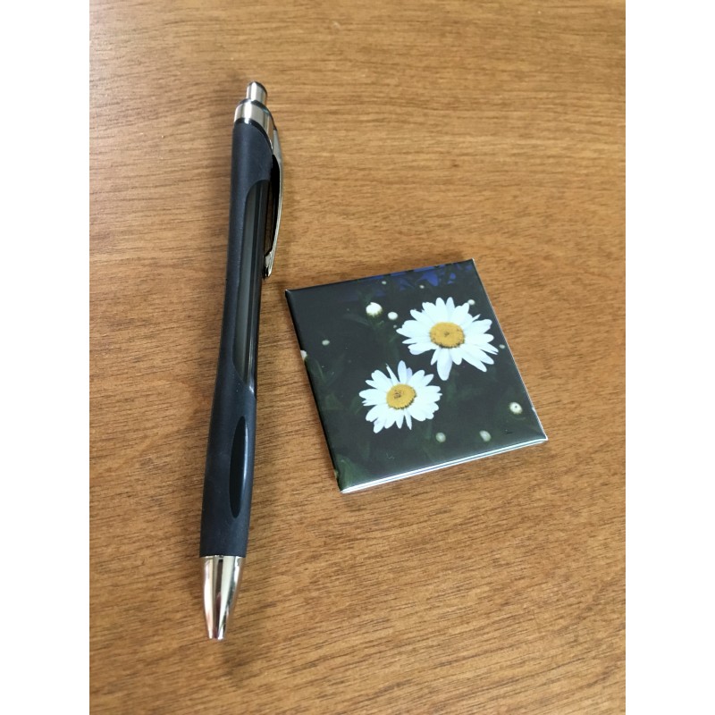 Happy lazy, daisy - 2 inch magnet - Additional Image 1