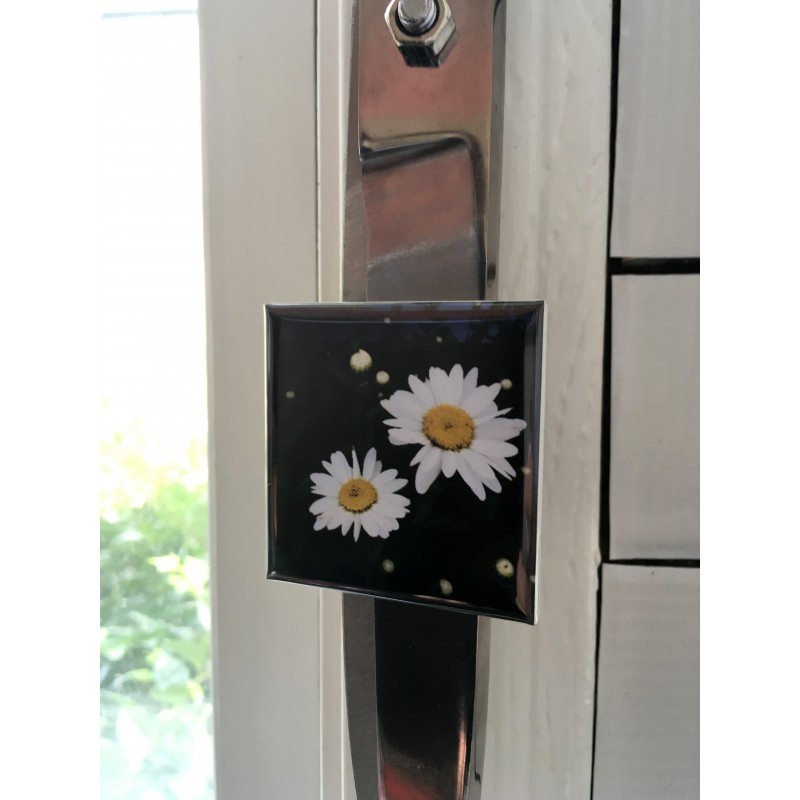 Happy lazy, daisy - 2 inch magnet - Additional Image 2