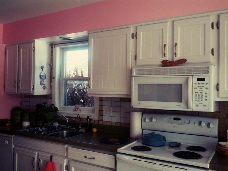 pink kitchen stove