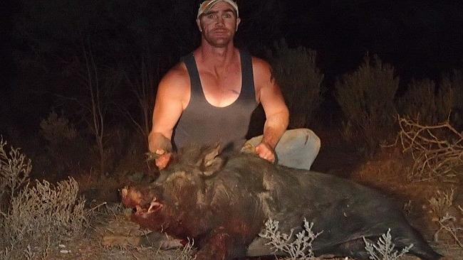 Sexy Pig Hunter Wants A Wife: The Facebook group helping pig shooters find love