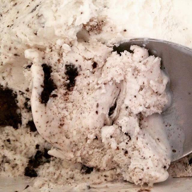 oreo ice cream   eating like an animal