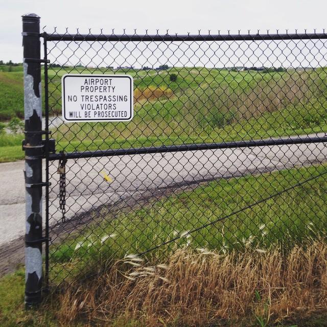 No trespassing at the airport