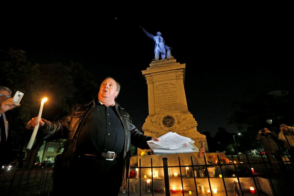 New Orleans removing racist Confederate monuments