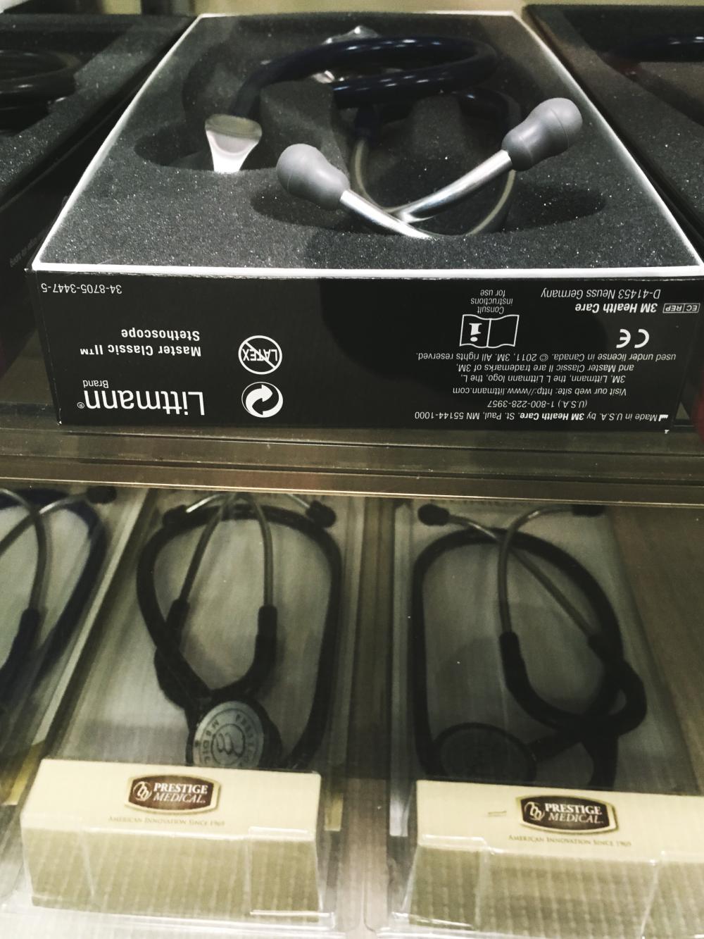 Stethoscope and blood pressure thinger