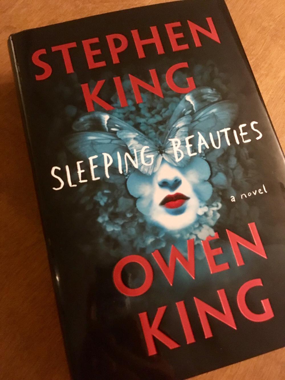 Stephen and Owen King in Naperville 2017 4 - Sleeping Beauties book