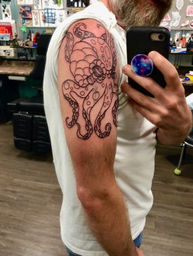Octopus line tatto