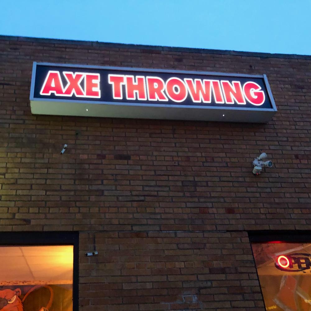 Axe Throwing sign