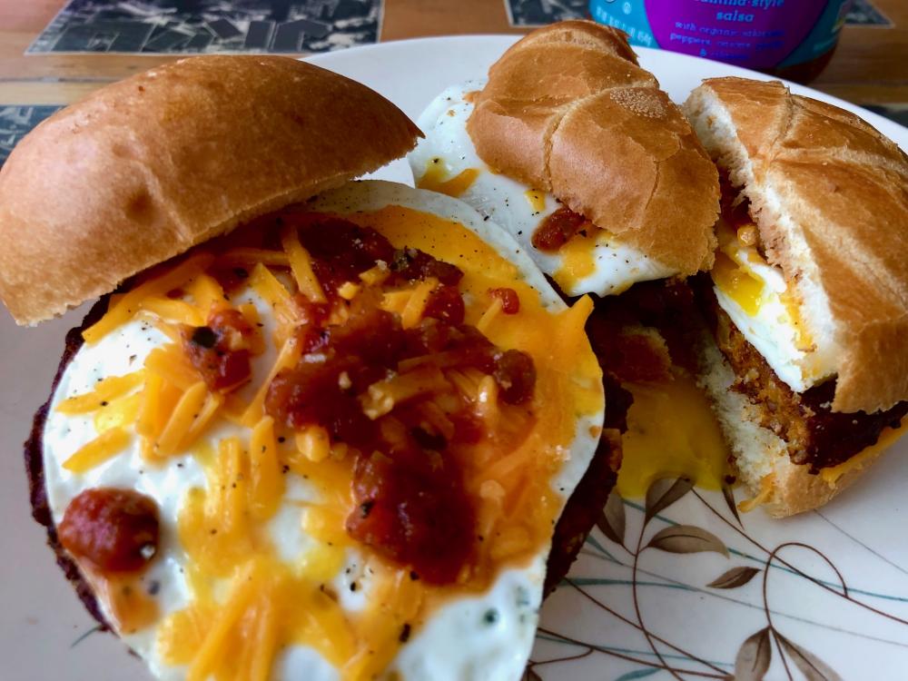 Fried egg, black bean sammies