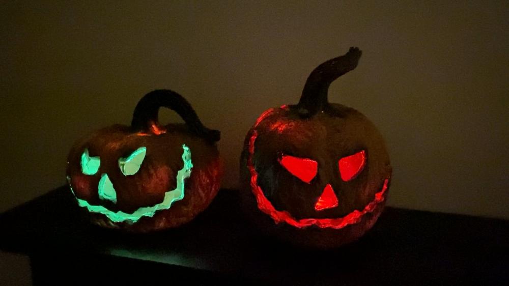 Mini jack-o-lanterns
