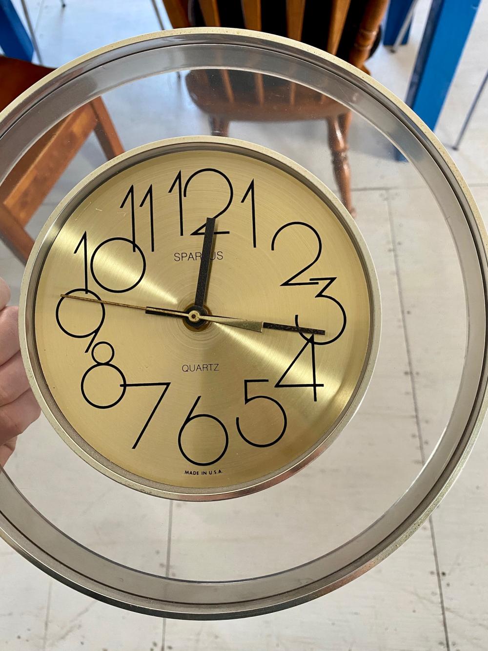Golden Spartus Quartz clock