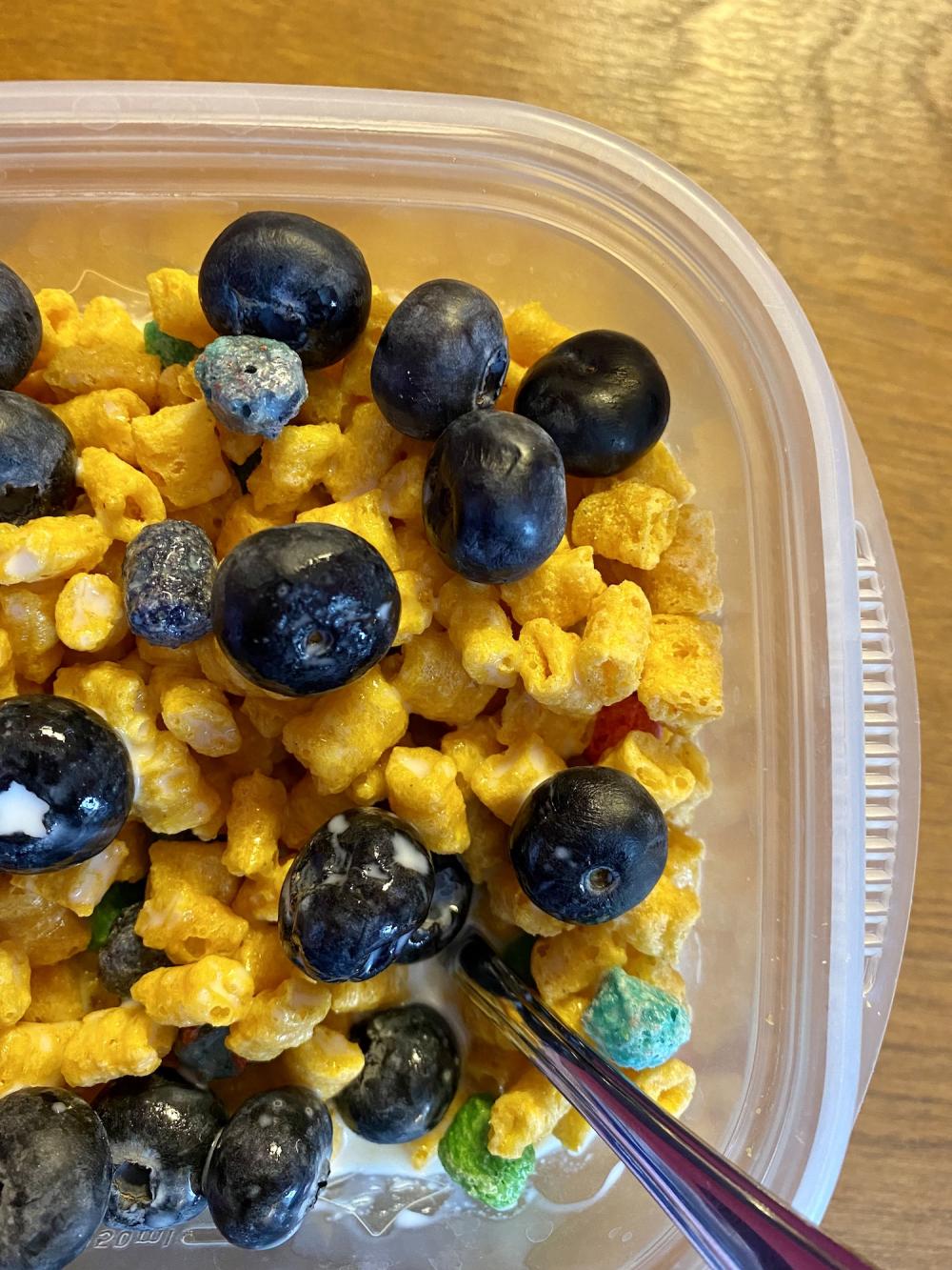 Capn Crunch with blueberries